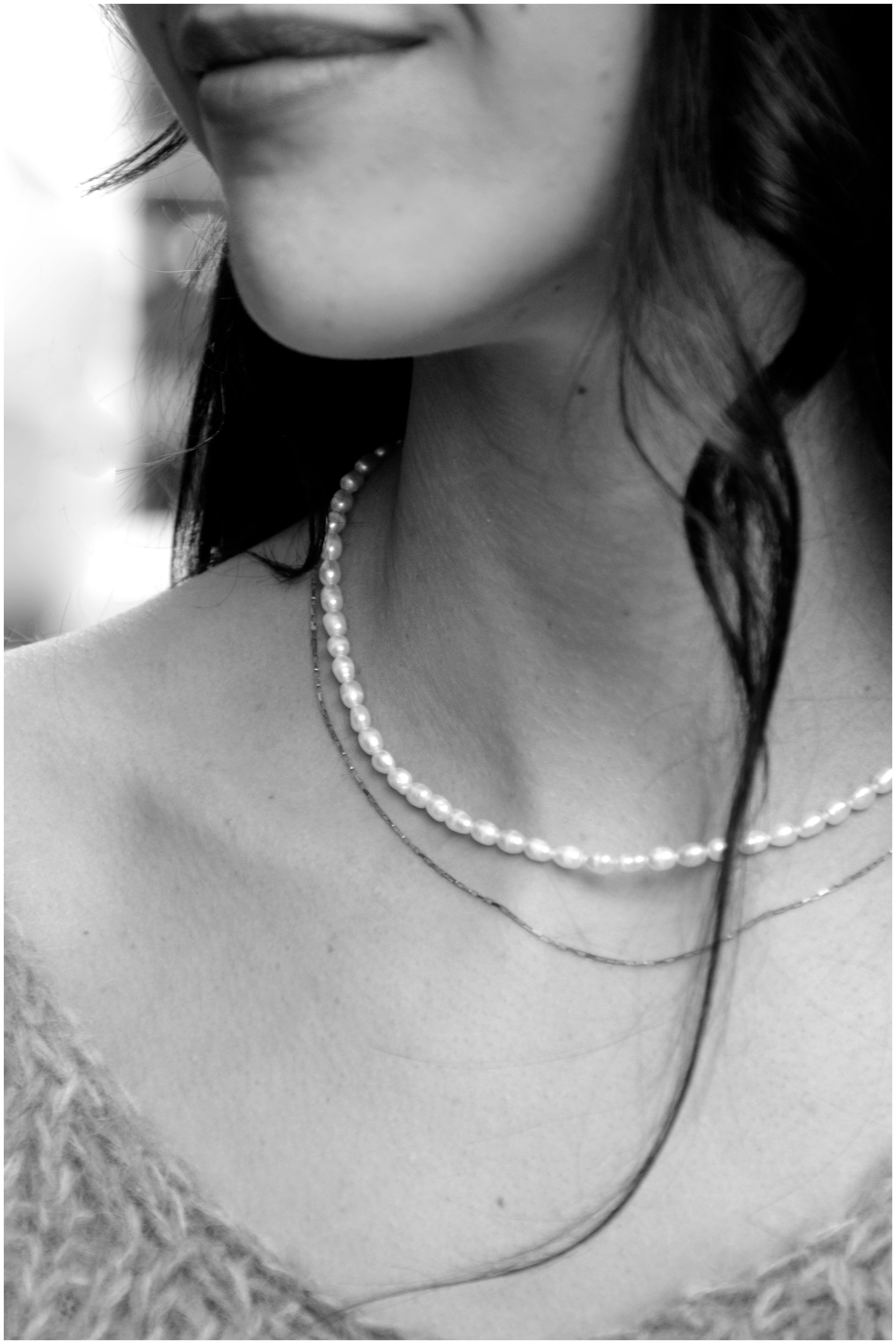 Double chain and pearl necklace