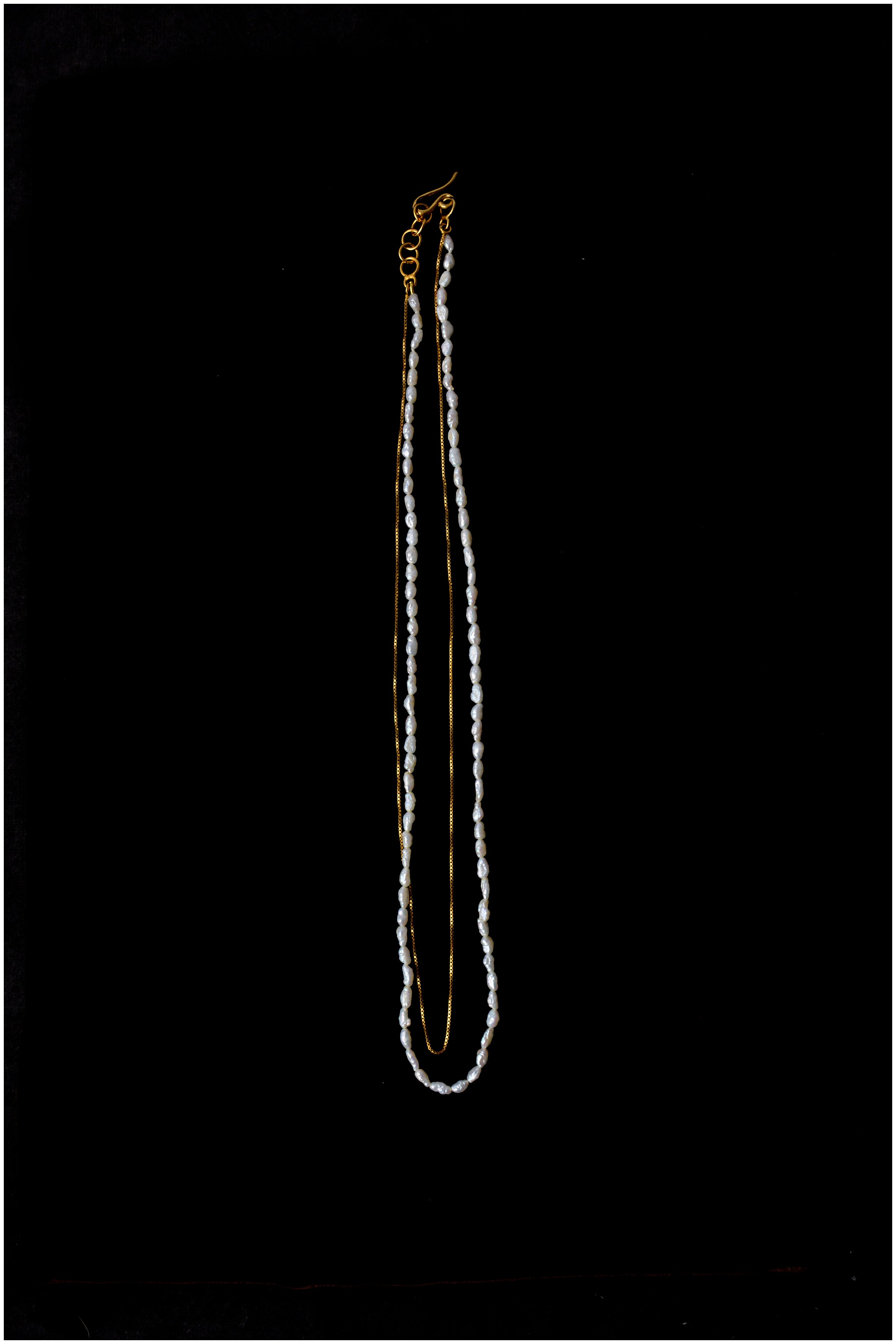 Double chain and pearl necklace