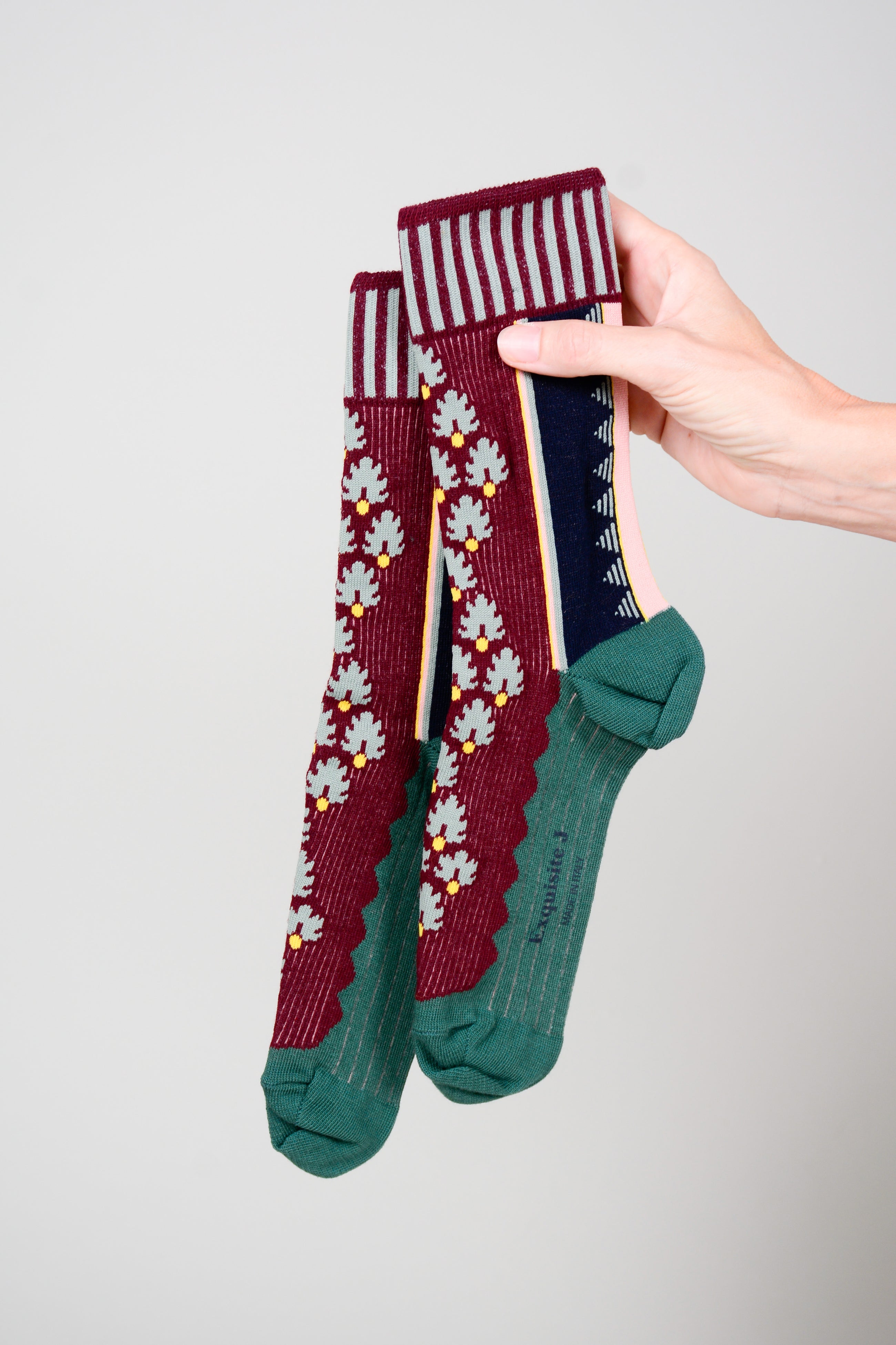 Calcetines franjas flores y geométrico