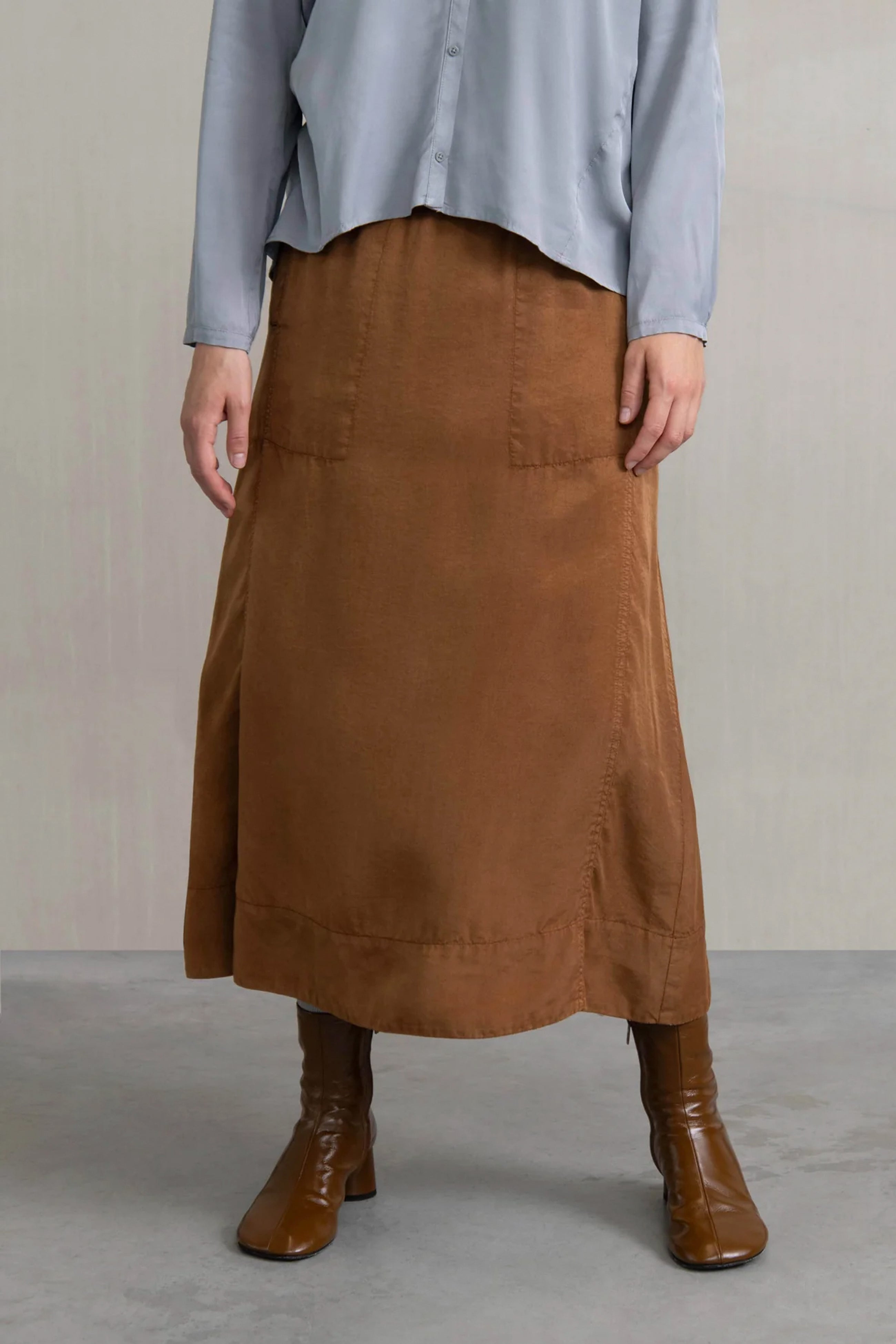 Falda goma bolsillos