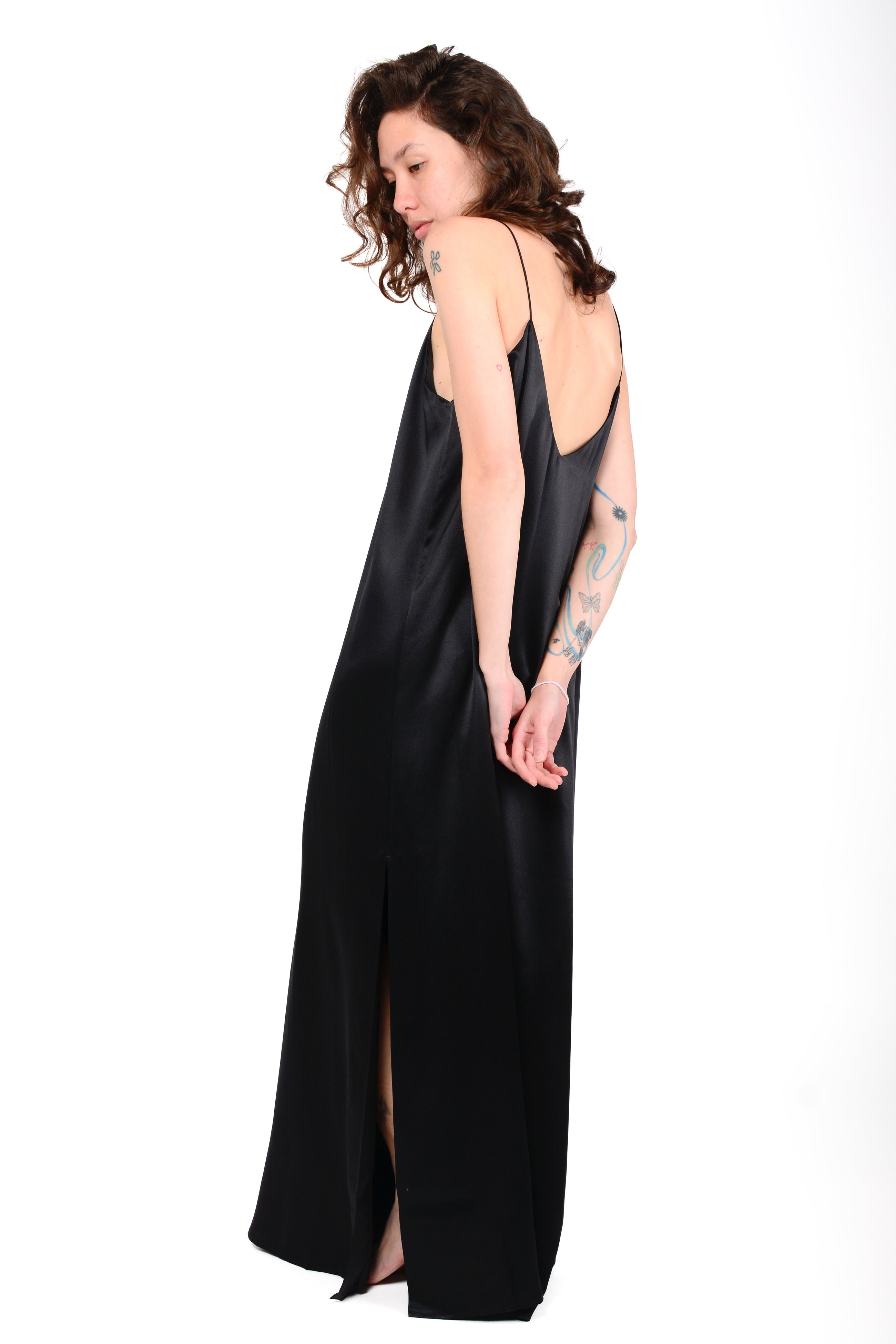 Vestido tirante finito largo