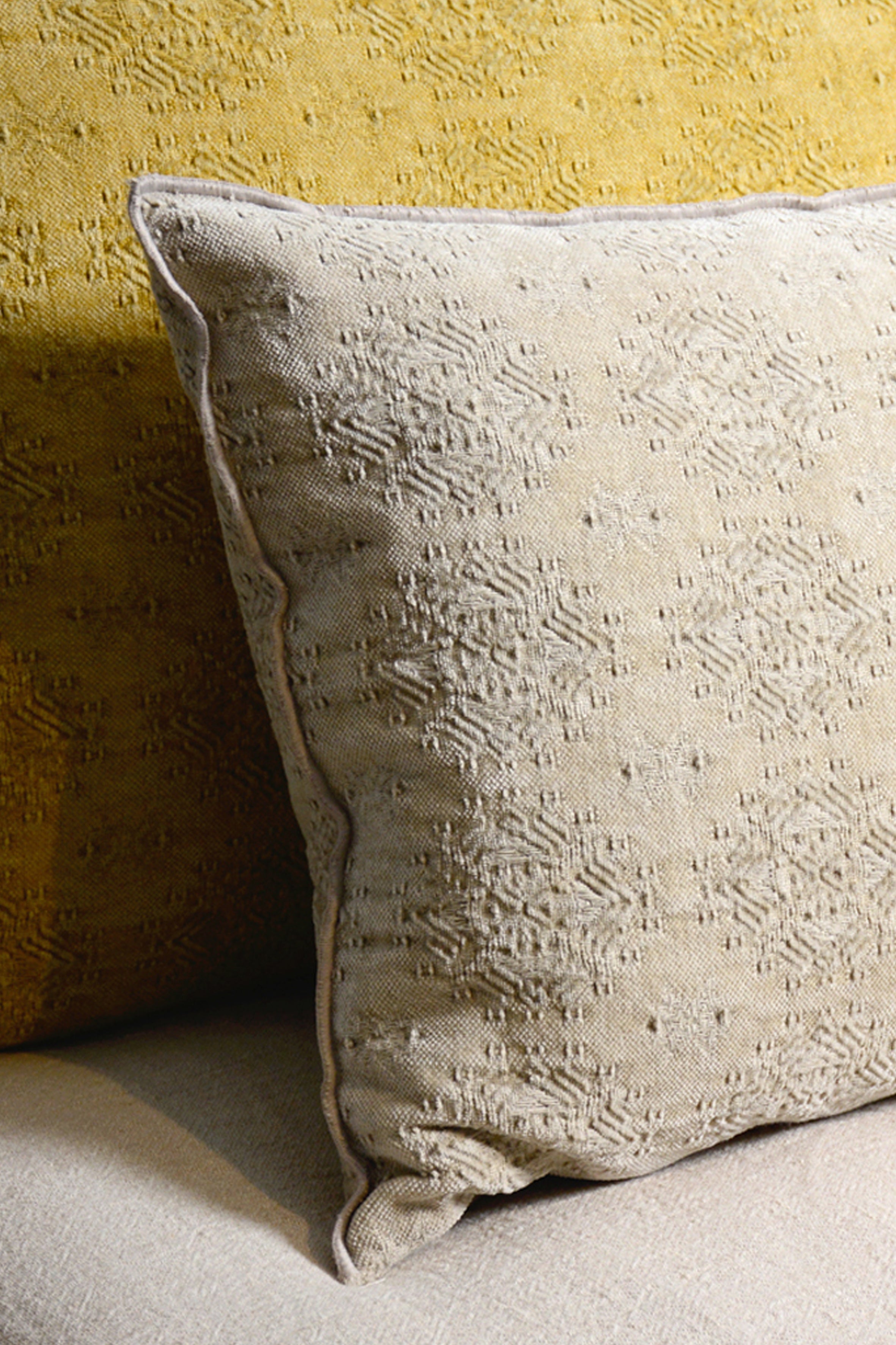 Cojín jacquard kilim ciment