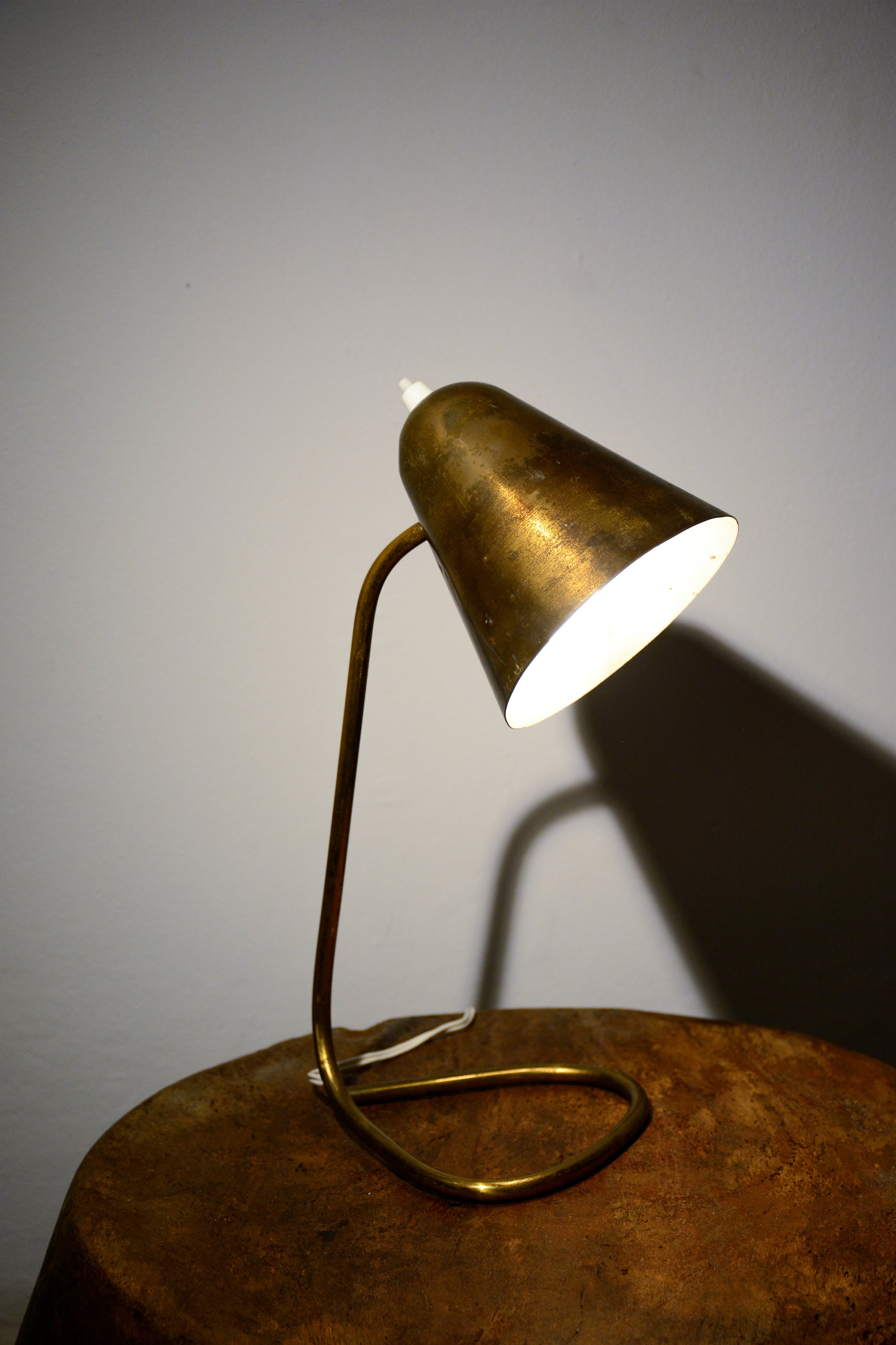 Lámpara pié tubo latón 50´s Francia