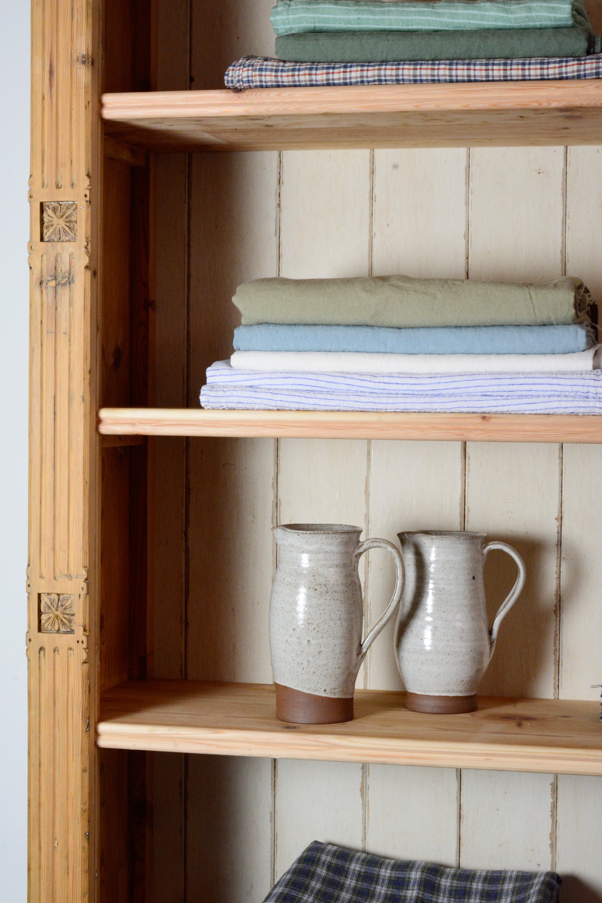 Estantería antigua pino