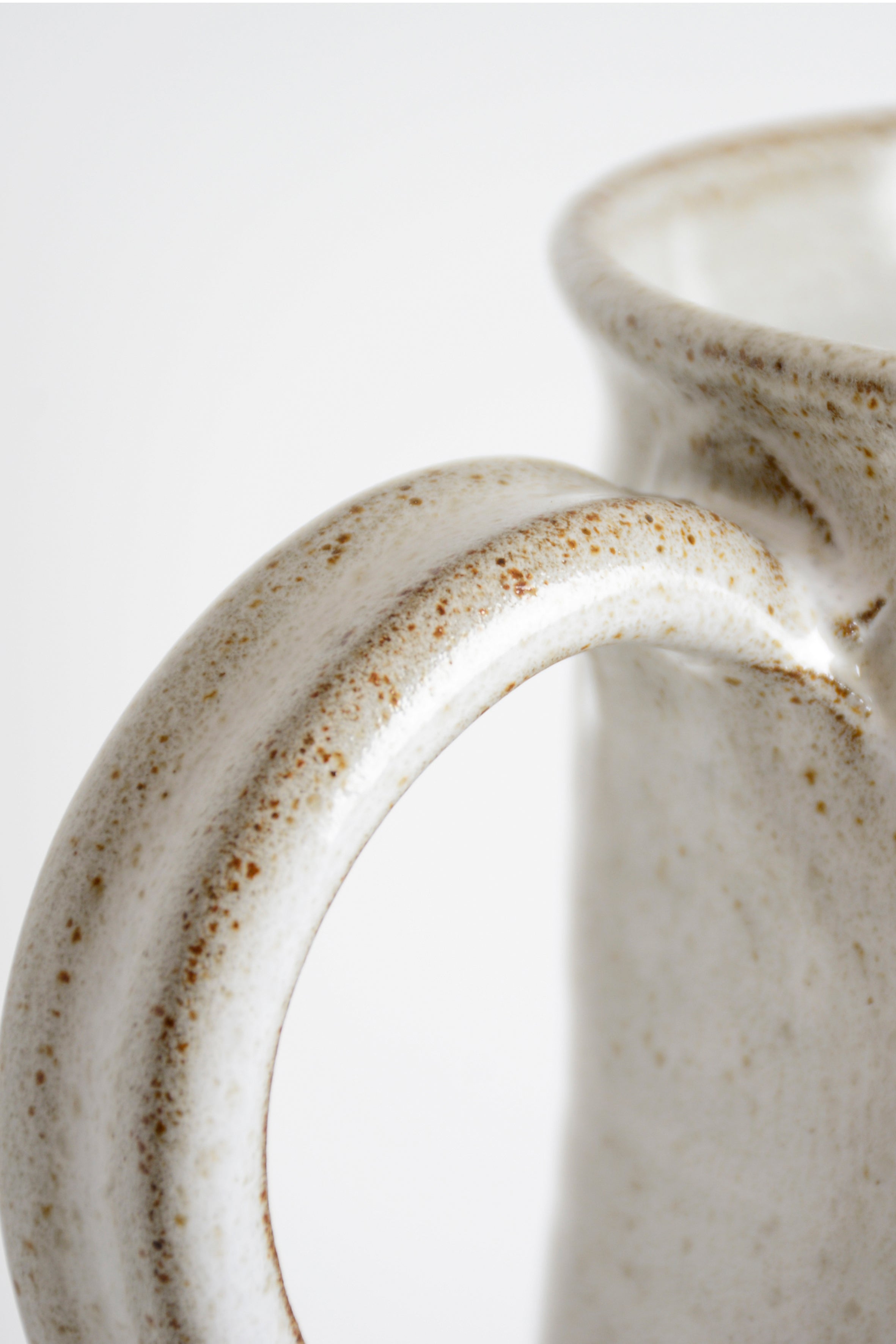 Jarra base cerámica