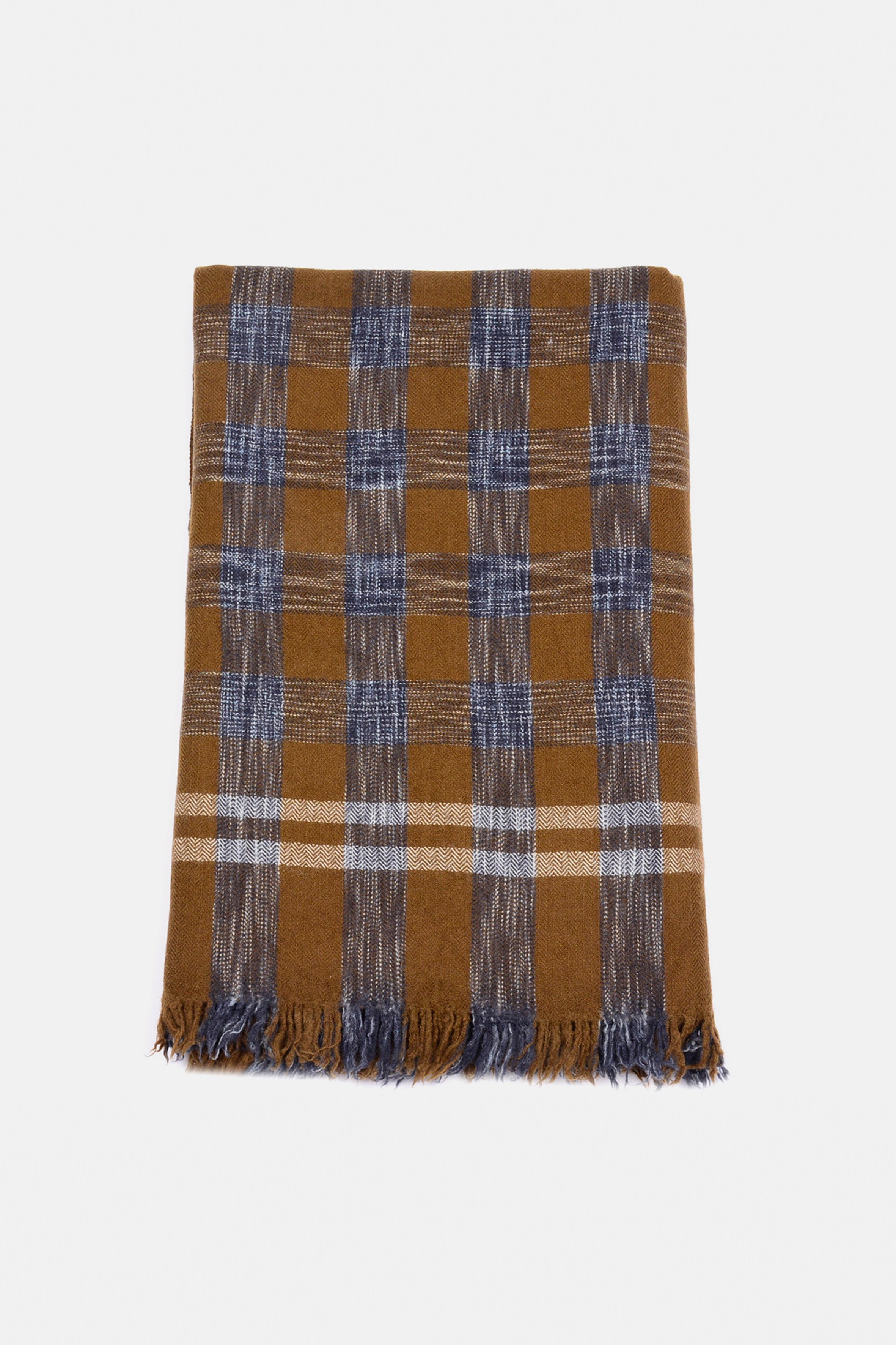 Cross-checkered blanket