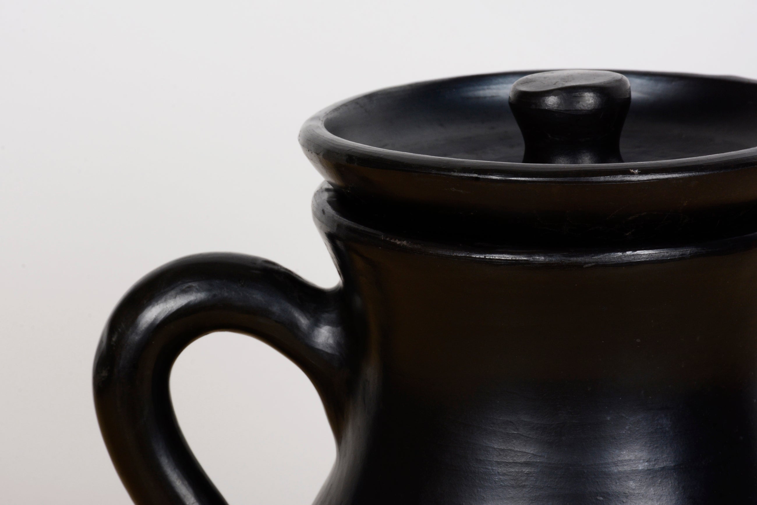 Jarra piedra volcánica