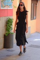 Vestido volantes verticales midi