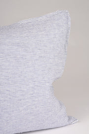 Almohadón rayas azul marino