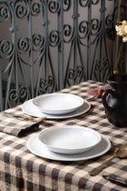 Simple dinner plate