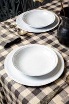 Simple dinner plate