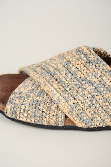 Sandalia rafia cruzada