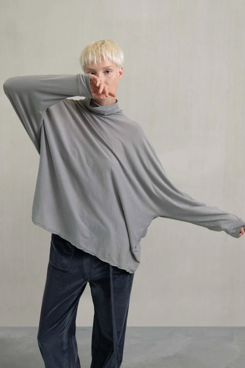 Camiseta cuello alto