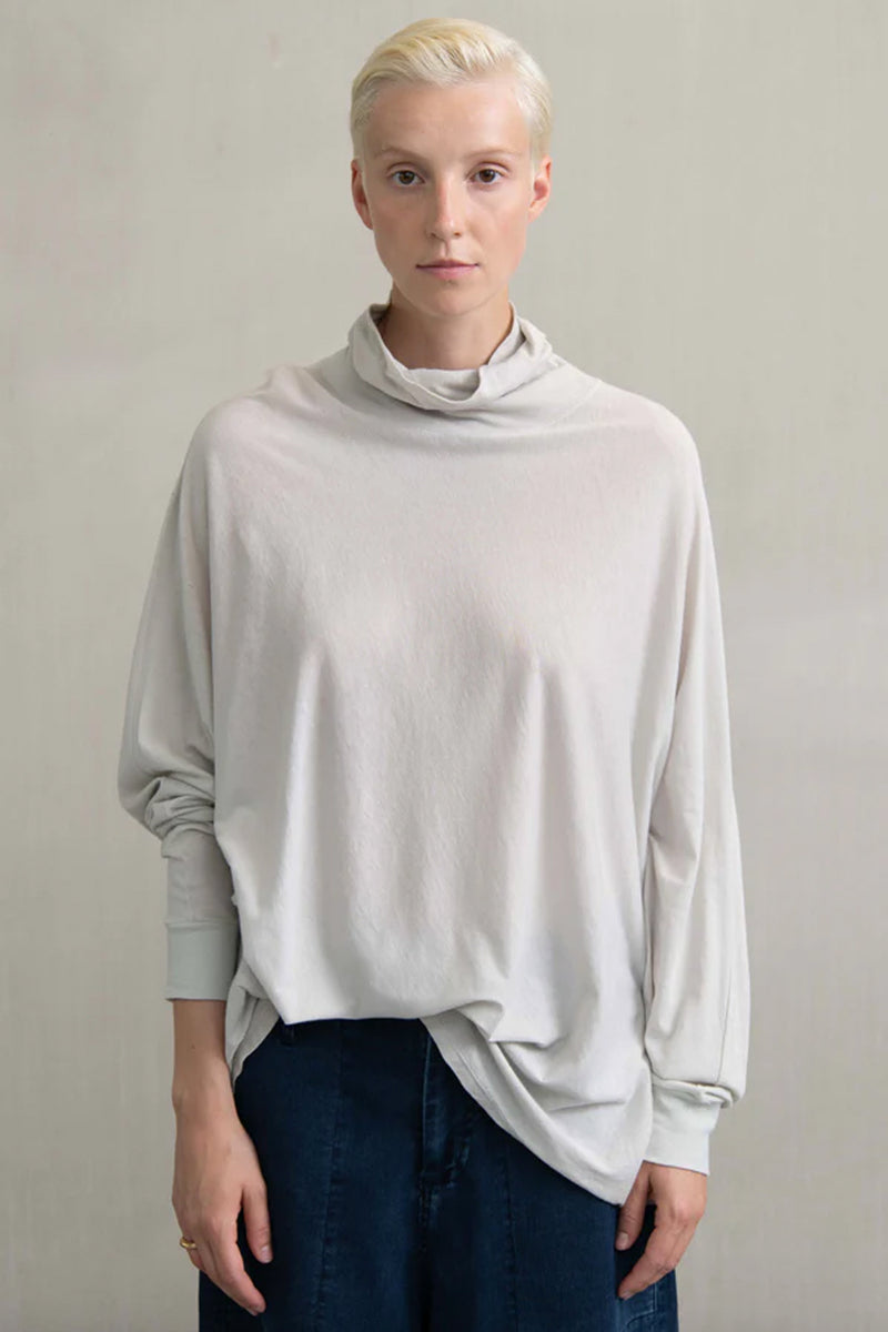 Camiseta cuello alto