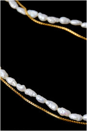 Double chain and pearl necklace 