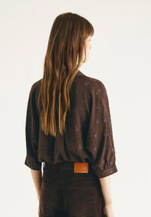 Camisa flores azules