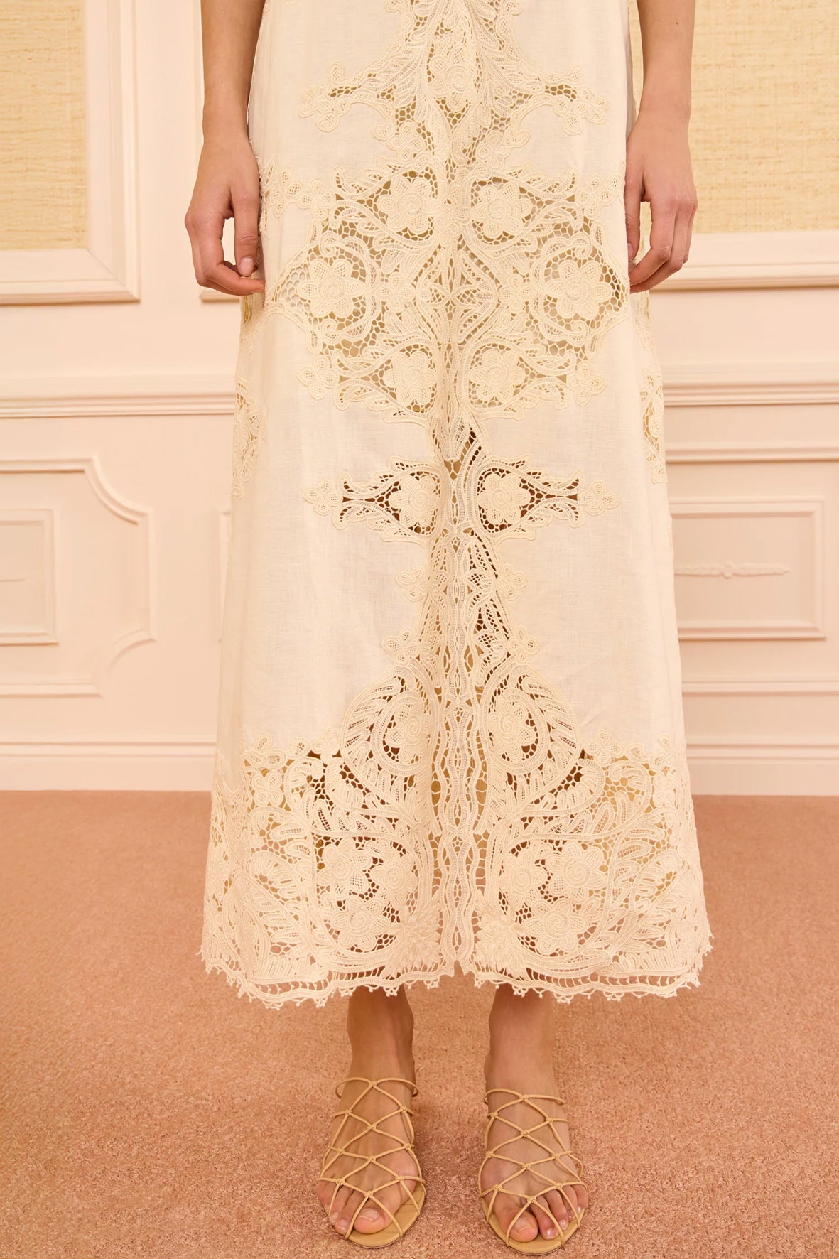 Vestido encaje blonda
