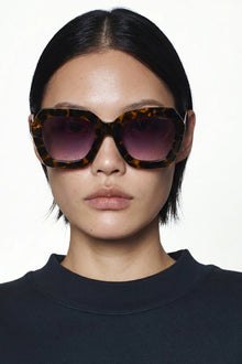 Gafas de sol patilla metal