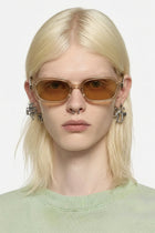 Gafas de sol estrechitas largas