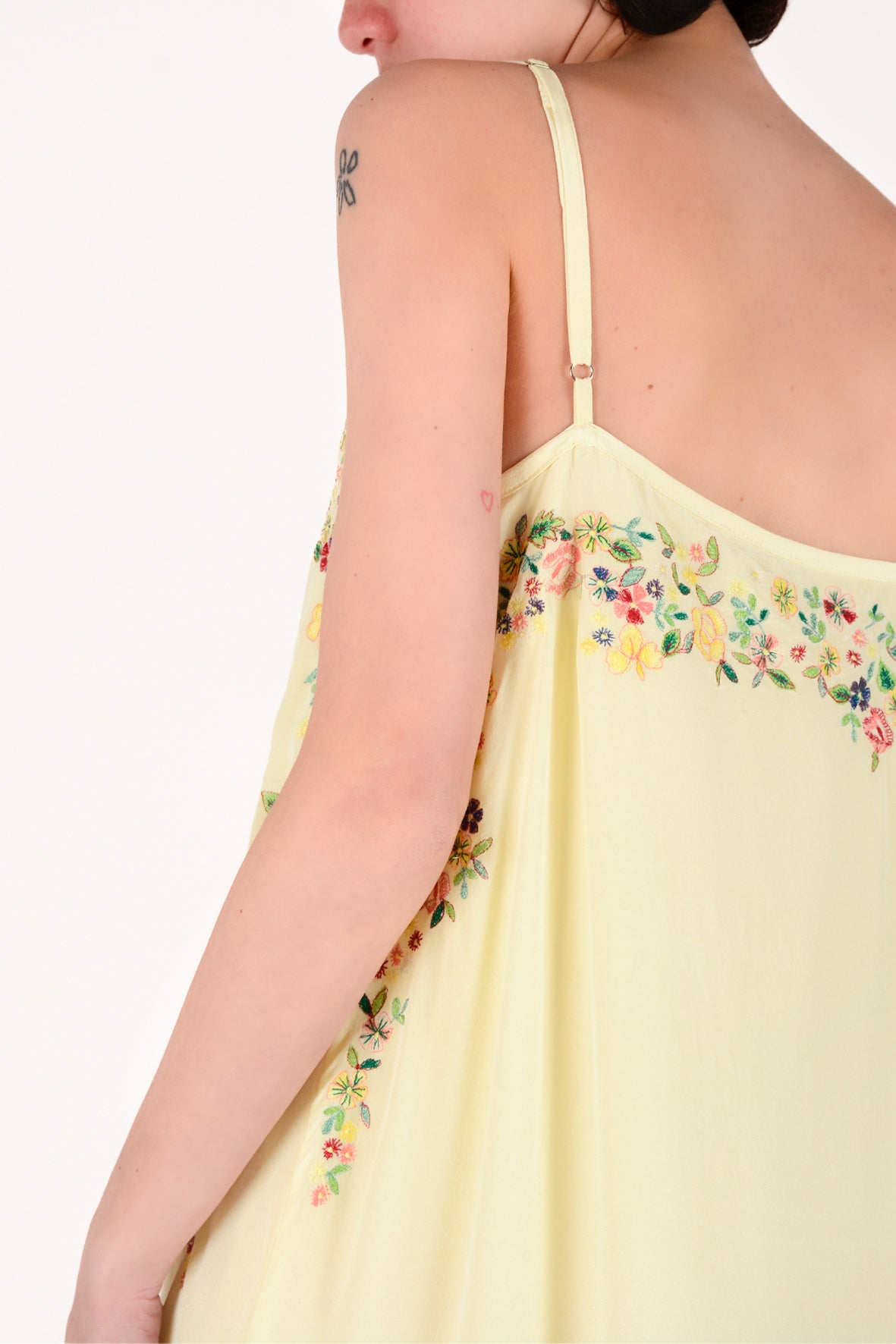 Vestido floritas en pico