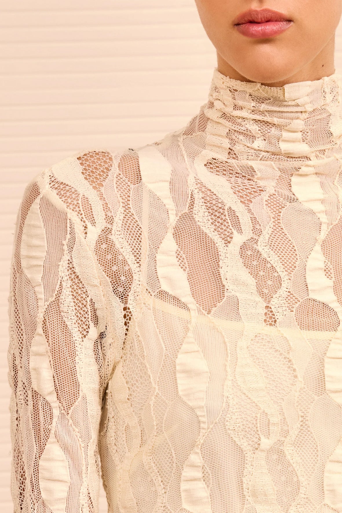 Vestido wave mesh lace