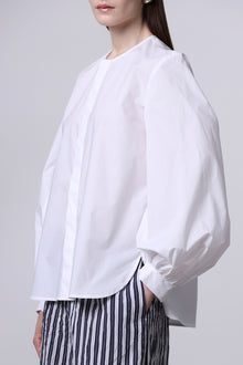 Camisa sin cuello redondo