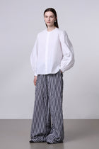 Camisa sin cuello redondo