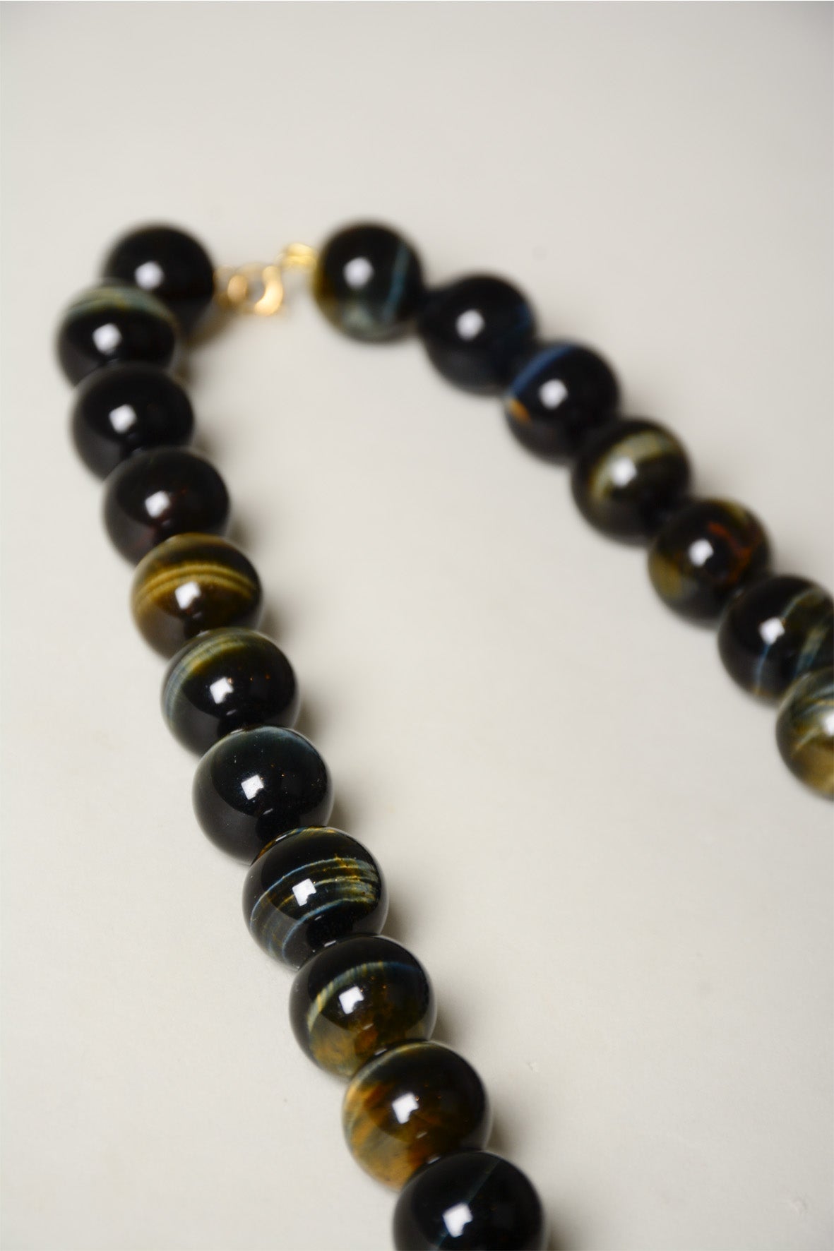 Collar ojo de tigre negro