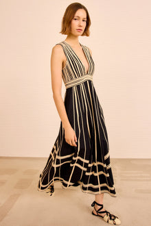 Vestido cintas ondas