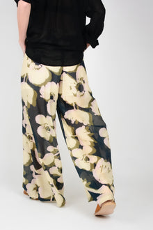 Pantalón flores grandes