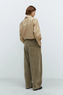 Pantalón corduroy baggy pants