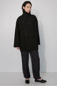 Pantalón flores bordadas goma