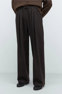 Pantalón pleated relaxed pants