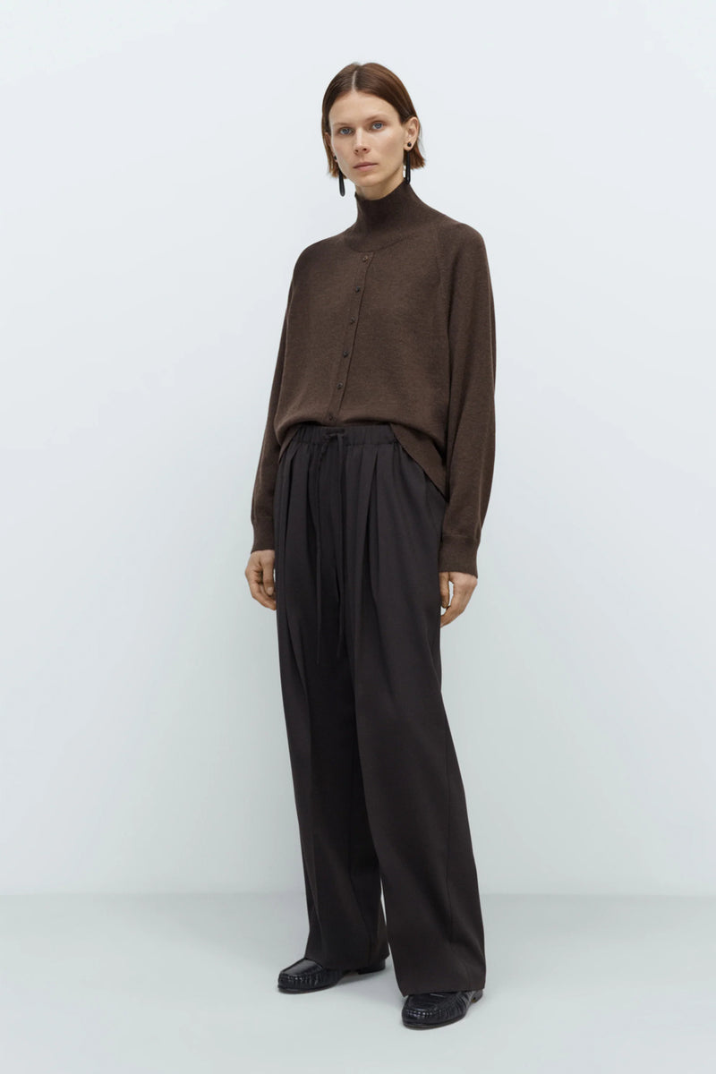 Pantalón pleated relaxed pants