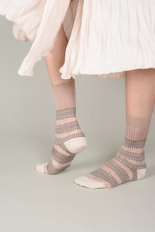 Calcetines franjas transparentes