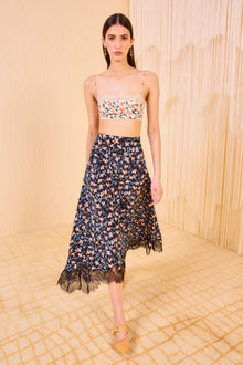 Falda estampada flores bajo encaje