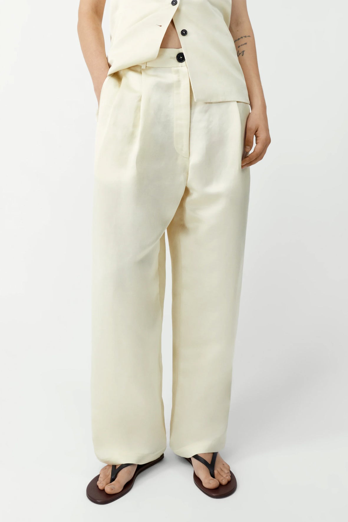 Pantalón satín masculine