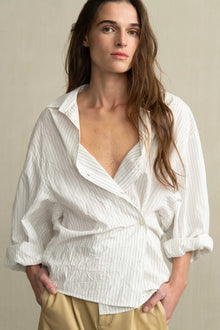 Camisa rayas arrugada