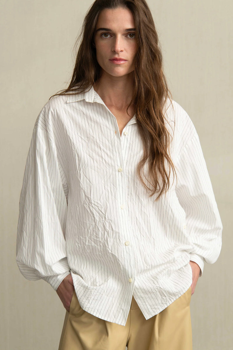 Camisa rayas arrugada