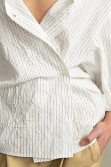 Camisa rayas arrugada