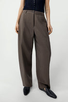Pantalón silk barrel
