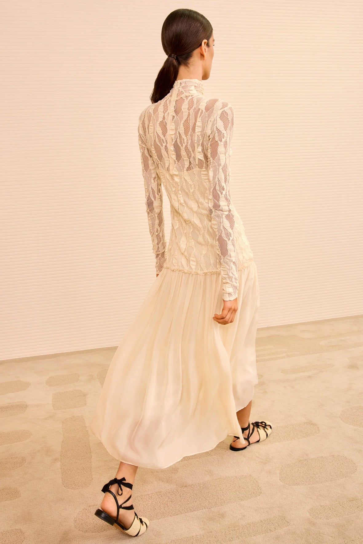 Vestido wave mesh lace