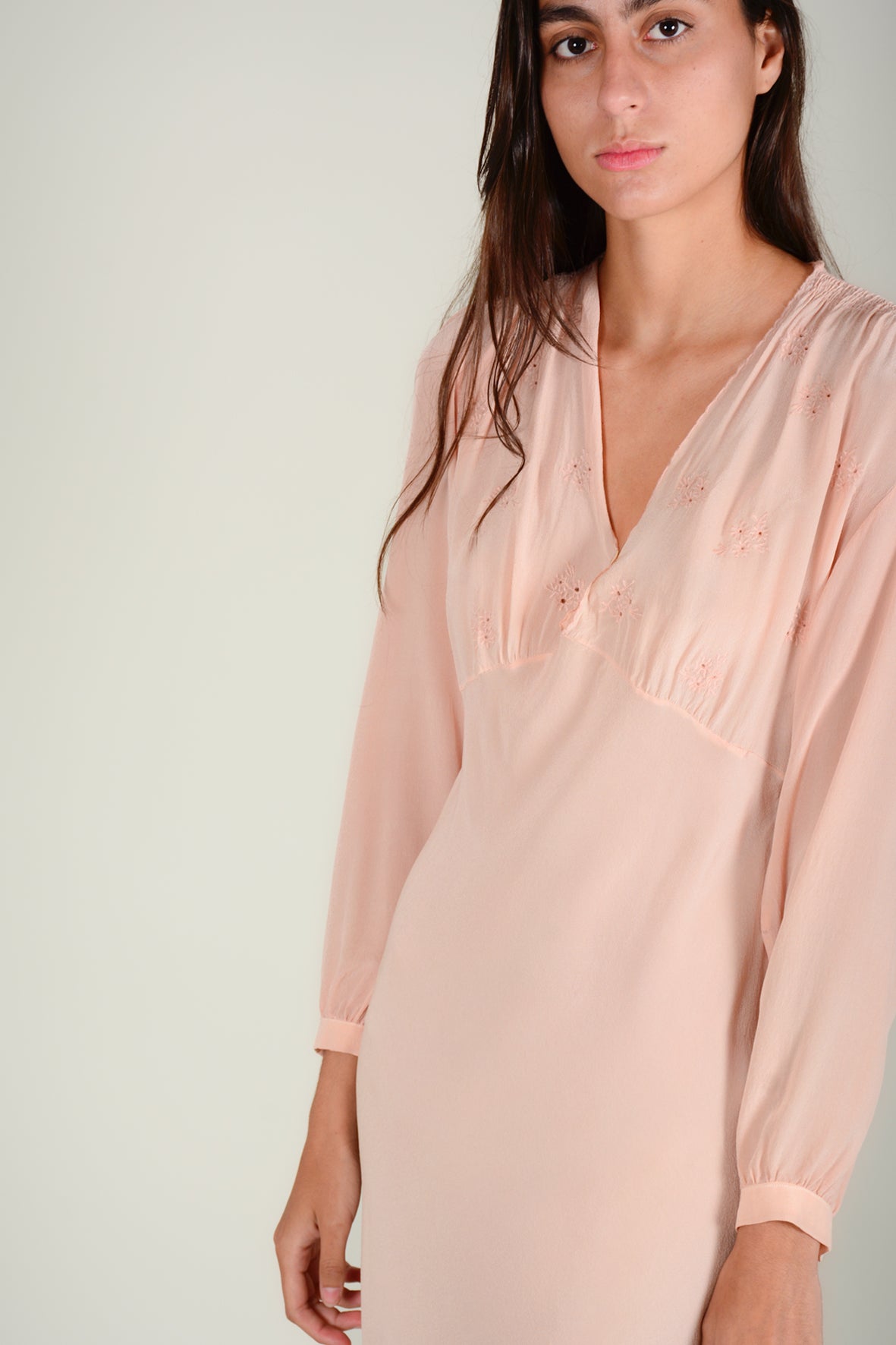 Vestido antiguo manga larga