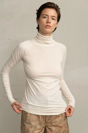 Camiseta cuello alto cotton