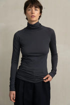 Camiseta cuello alto cotton