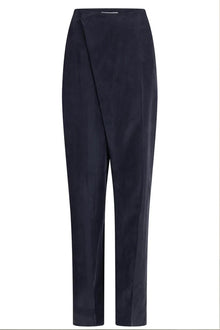 Pantalón cruzado