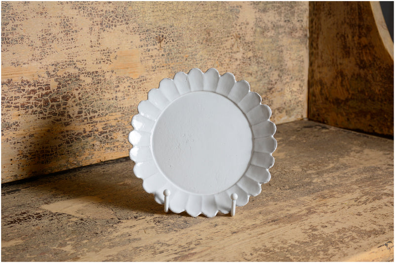 Small daisy plate