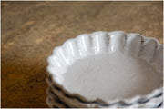 Small plate with leaves