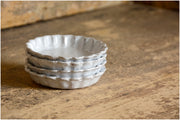 Small plate with leaves