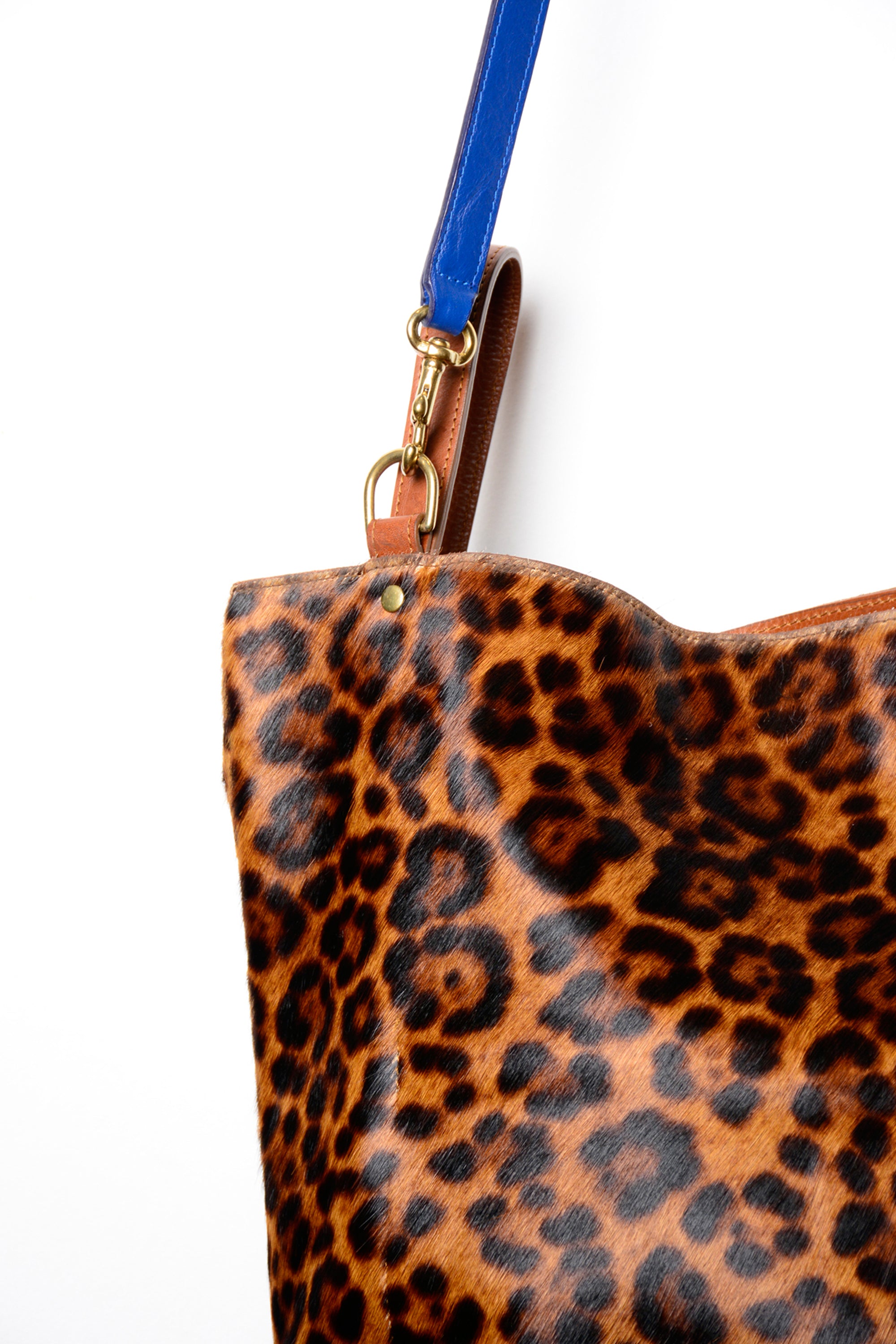 Leopard cowhide sack bag